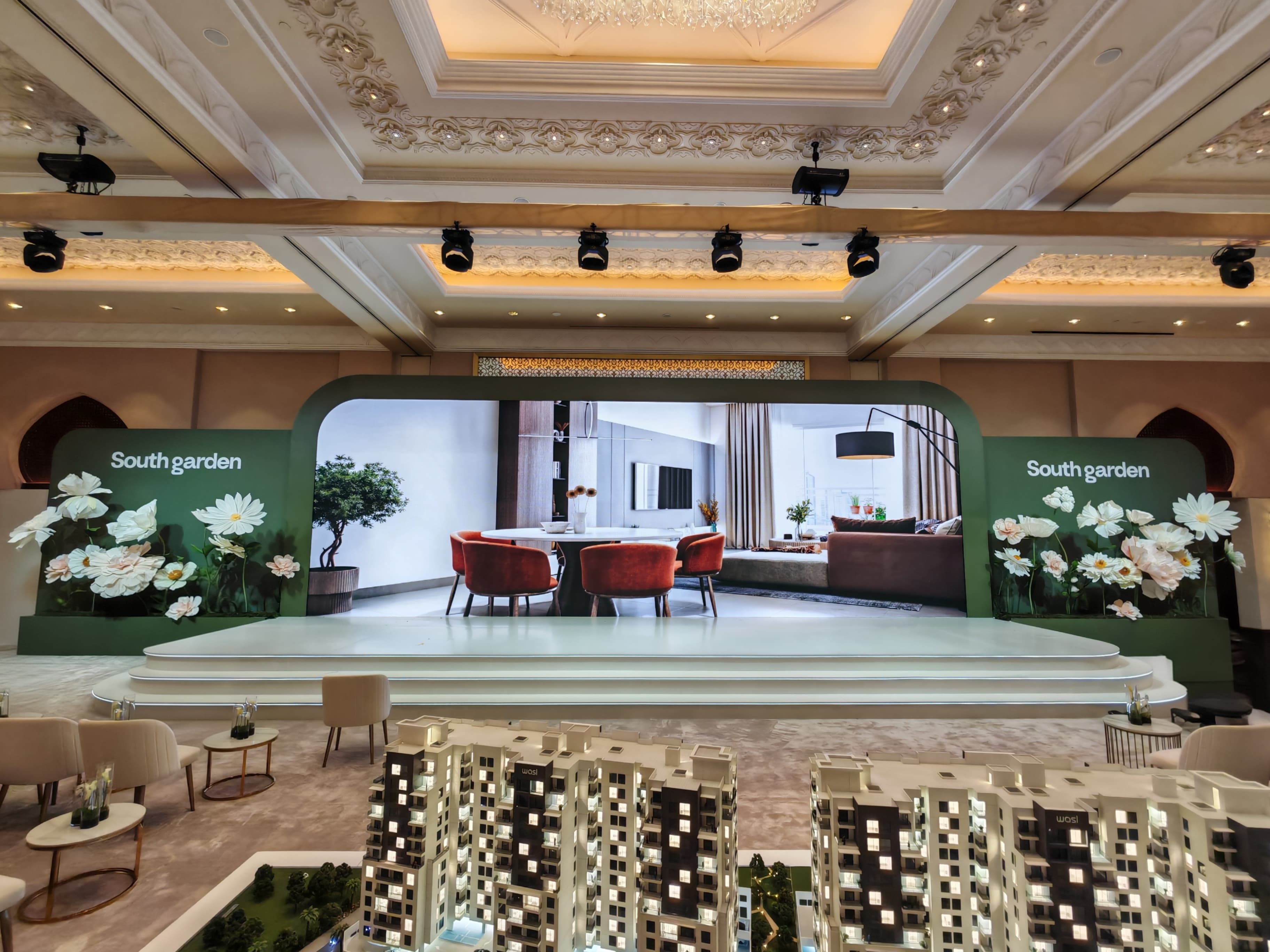 Dubai installation 17